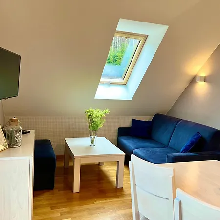 Apartamety I Goscinne Na Jaskolczej *