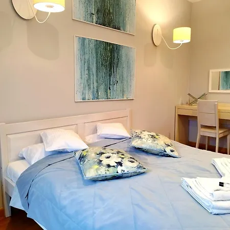 Apartamety I Goscinne Na Jaskolczej