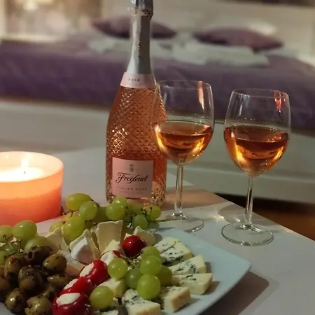 Vila Apartamety I Goscinne Na Jaskolczej *