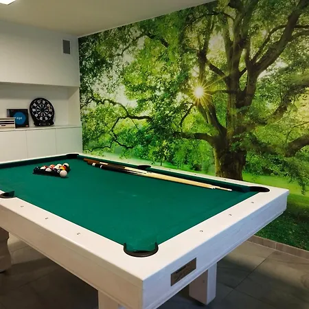 Apartamety I Goscinne Na Jaskolczej *