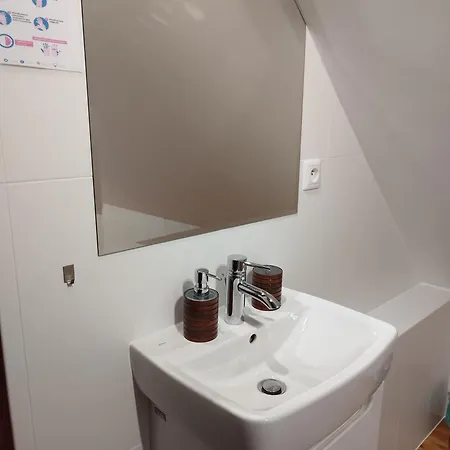 Apartamety I Goscinne Na Jaskolczej
