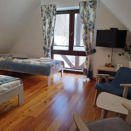Apartamety I Goscinne Na Jaskolczej Vila *
