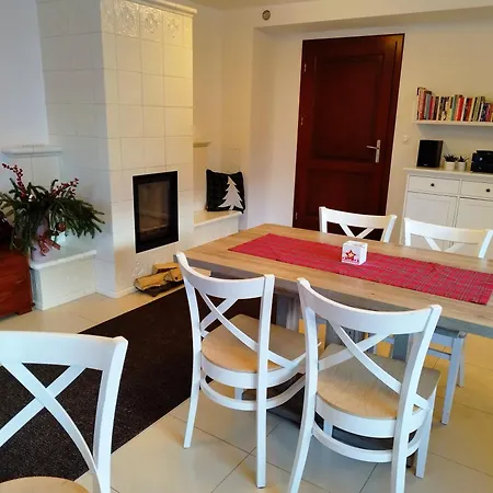 Apartamety I Goscinne Na Jaskolczej