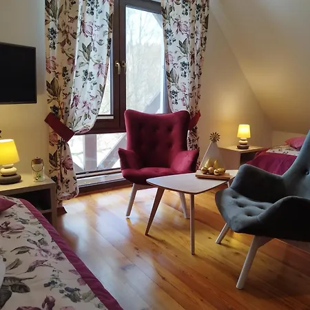Apartamety I Goscinne Na Jaskolczej * Świeradów-Zdrój