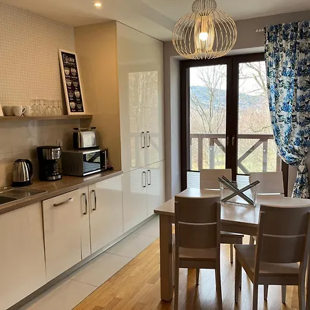 Apartamety I Goscinne Na Jaskolczej