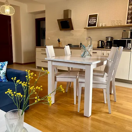 Vila Apartamety I Goscinne Na Jaskolczej