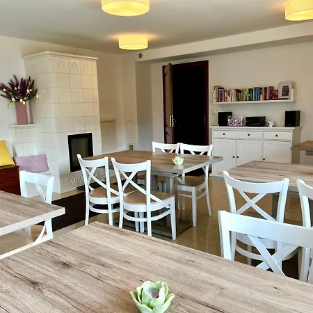 Apartamety I Goscinne Na Jaskolczej