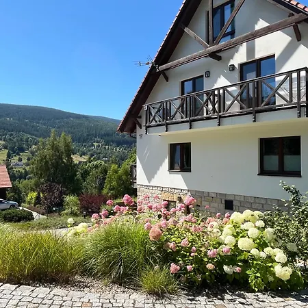 Apartamety I Goscinne Na Jaskolczej * Świeradów-Zdrój