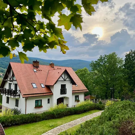 Apartamety I Goscinne Na Jaskolczej Vila Świeradów-Zdrój