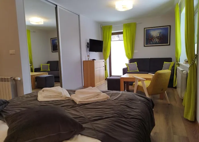 Apartamety I Goscinne Na Jaskolczej Villa *