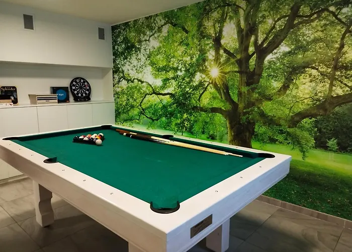 Apartamety I Goscinne Na Jaskolczej *