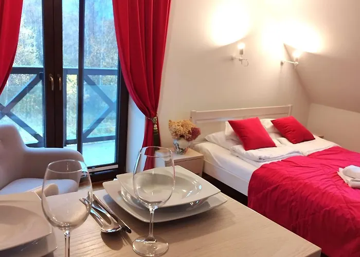 Vila Apartamety I Goscinne Na Jaskolczej