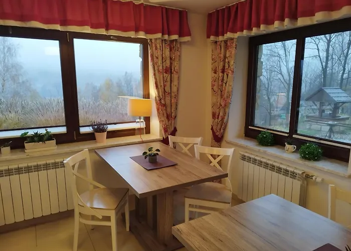 Apartamety I Goscinne Na Jaskolczej Vila Świeradów-Zdrój