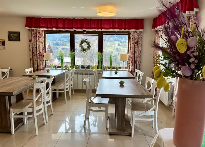 Apartamety I Goscinne Na Jaskolczej Vila