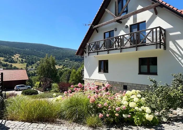 Apartamety I Goscinne Na Jaskolczej * Świeradów-Zdrój
