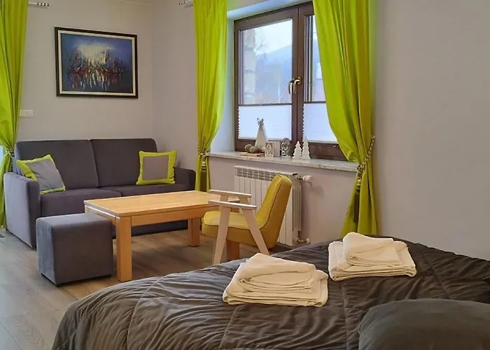 Vila Apartamety I Goscinne Na Jaskolczej