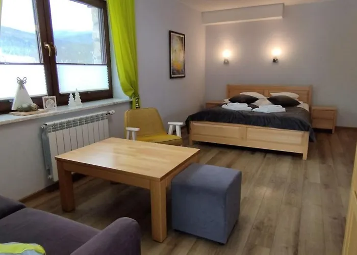 Apartamety I Goscinne Na Jaskolczej