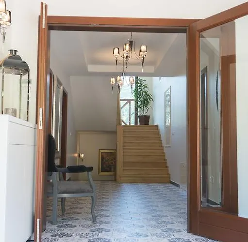 Apartamety I Goscinne Na Jaskolczej Vila *